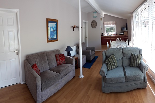 Woodside Lodge @ Elmrise Park